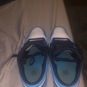 Unc Jordan 1 low